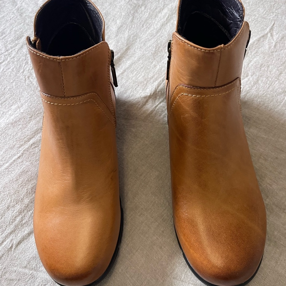 Propet Waverly Tan Leather Ankle Boots Women’s 9.5 XW (2E) New in Box